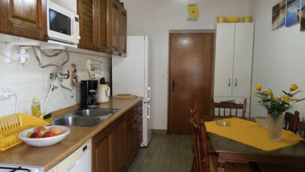 Apartman u centru Supetra blizu plaže image 16