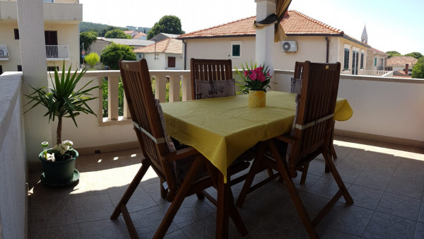 Apartman u centru Supetra blizu plaže image 18