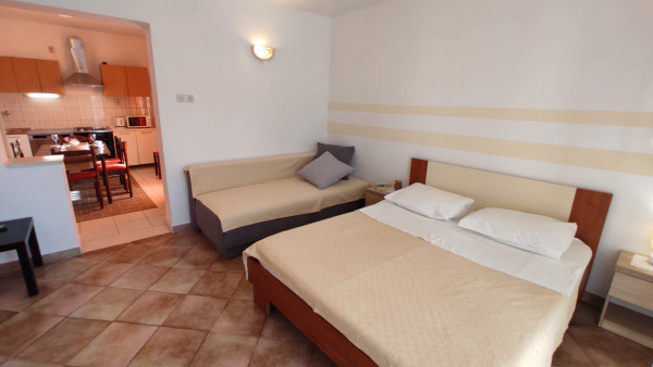 Family apartment island Ciovo image 6