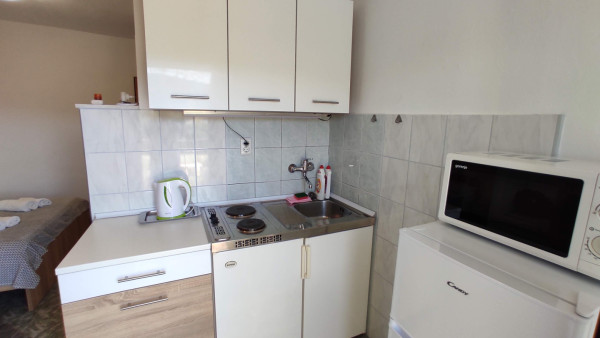  Studio apartman 2+1 island Ciovo | Slatine image 9