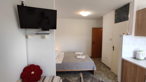  Studio apartman 2+1 island Ciovo | Slatine image 10
