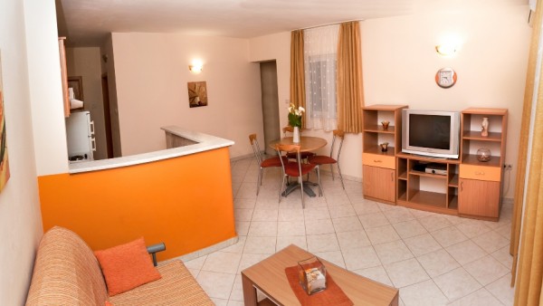A1 - Narančasti apartman image 1