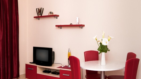 A2 - Crveni apartman image 3