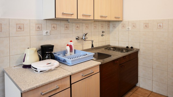  Apartman 1 image 1