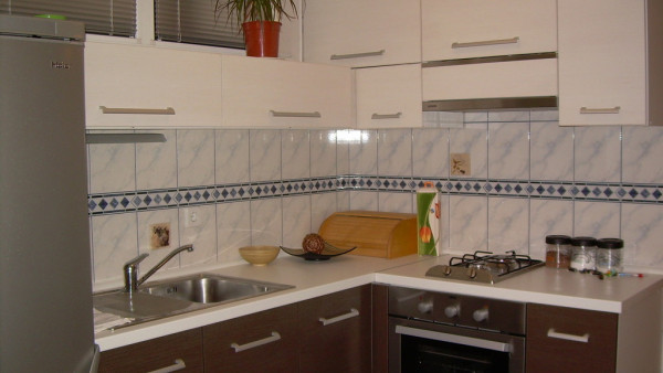 Attractive apartment D image 9