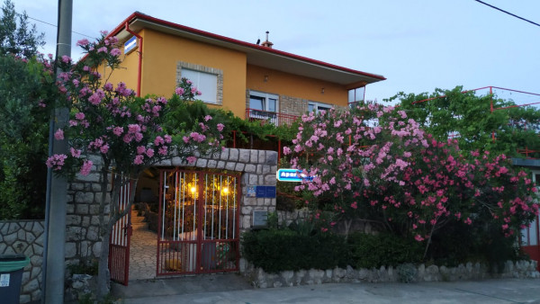 apartments Maricic C image 13