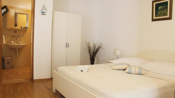 Apartman sa terasom image 1